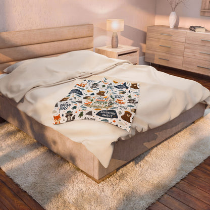 Kids Plush Velveteen Blanket – Ultra Soft Cozy Throw Blanket for Boys & Girls | Warm Lightweight Blanket for Bed, Nap Time & Gifts