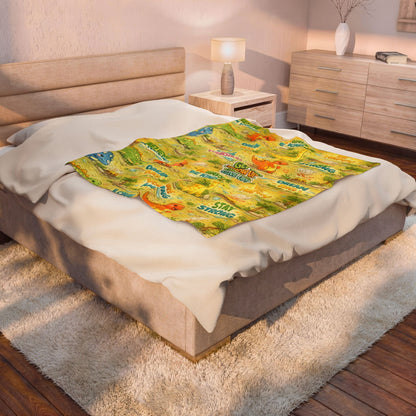 Kids Plush Velveteen Blanket – Ultra Soft Cozy Throw Blanket for Boys & Girls | Warm Lightweight Blanket for Bed, Nap Time & Gifts